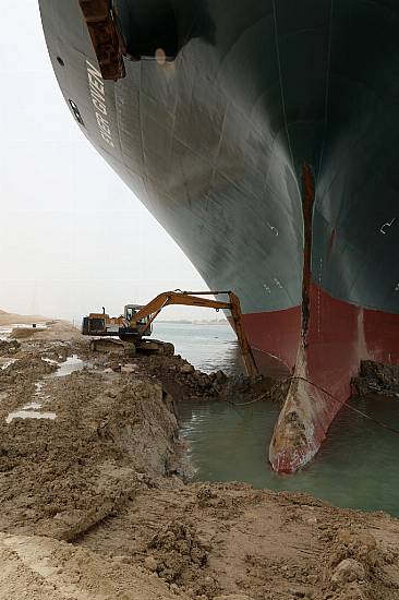 Egyptian Court Adjourns Suez Canal Blockage Case So New Offer Can Be Considered