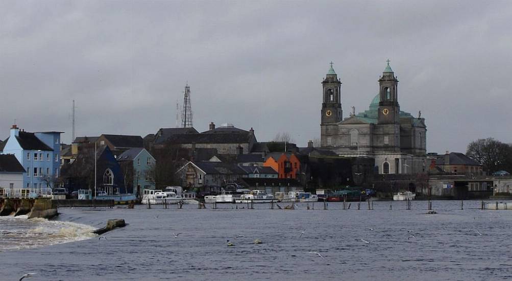 Health Officials Investigating Possible Delta Variant Outbreak In Athlone