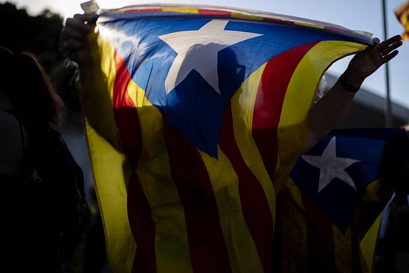 Spain’s King Jeered On Visit To Barcelona By Catalonia Independence Supporters