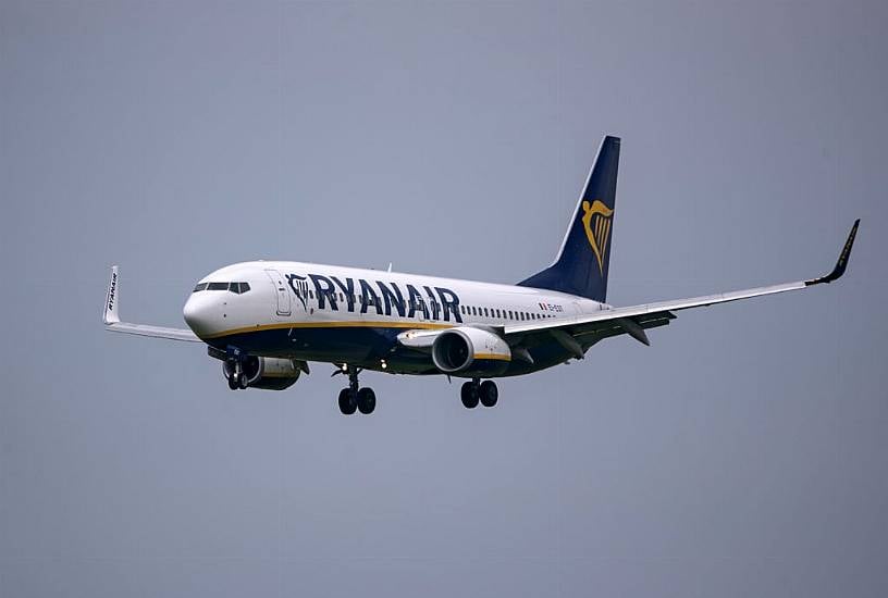 Australian Pensioner Sues Ryanair Claiming Injury During Turbulence