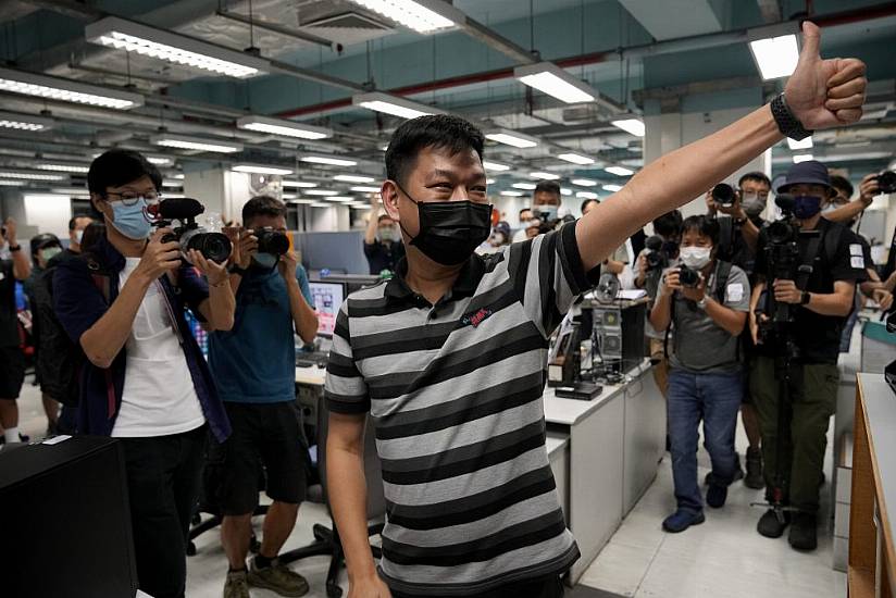 Hong Kong Police Arrest Former Apple Daily Senior Editor