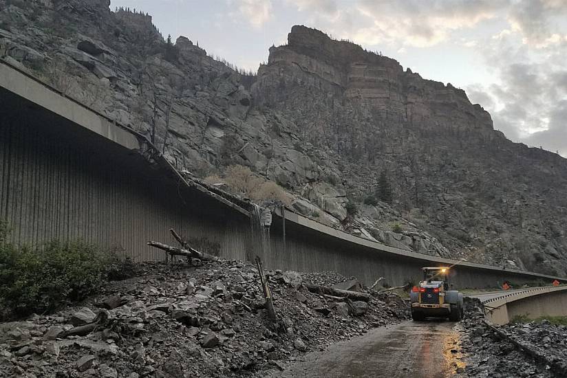 Mudslides Force Dozens Of Motorists To Spend Night On Motorway And In Tunnel