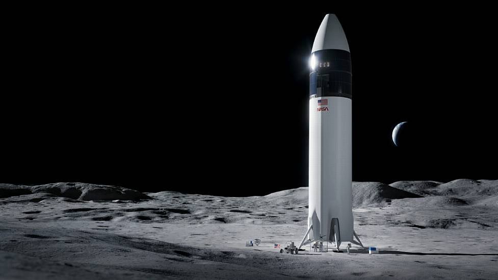 Bezos Loses Appeal Over Nasa’s Plans To Use Musk Moon Lander