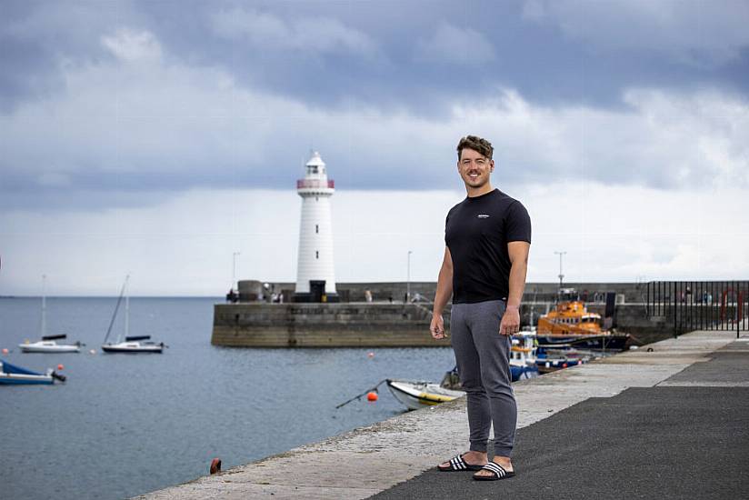 Record Swim From Ireland To Scotland Celebrated With Pint And Jam Sandwich