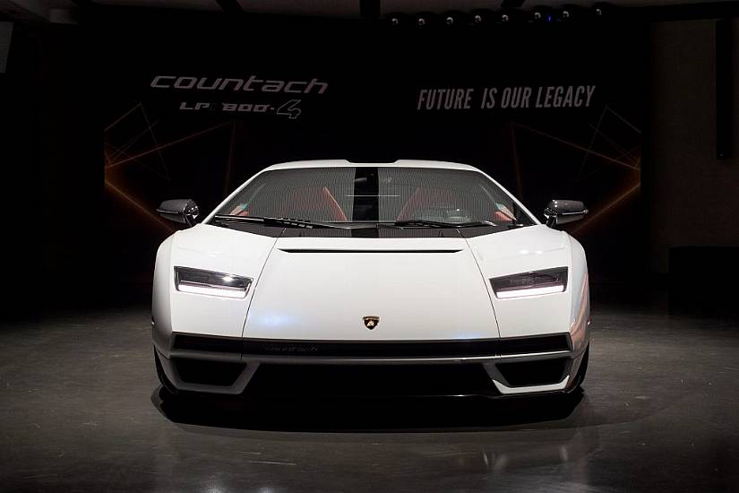 Lamborghini Revives Eighties Poster-Child Countach