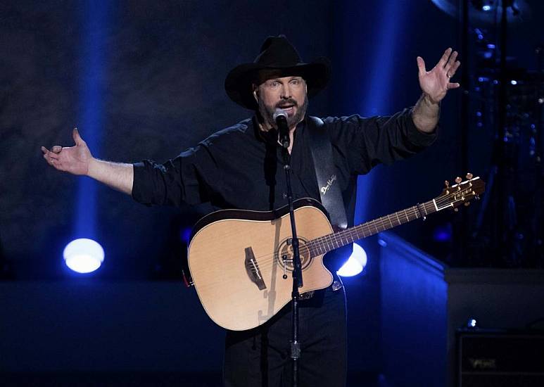 Country Star Garth Brooks Ends Stadium Tour Due To Rising Covid Cases