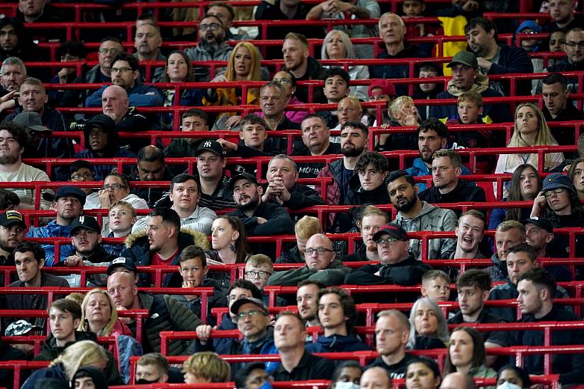 Uk Government Hopes To Conduct Safe Standing Pilots This Season