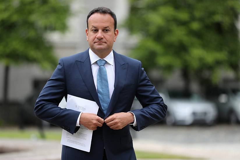 Donaldson Calls For ‘Fresh Approach’ From Varadkar Ahead Of Brexit Meeting