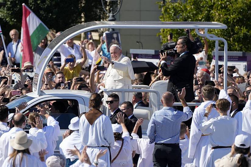 Pope Francis Meets Hungarian Pm Viktor Orban During Brief Budapest Trip