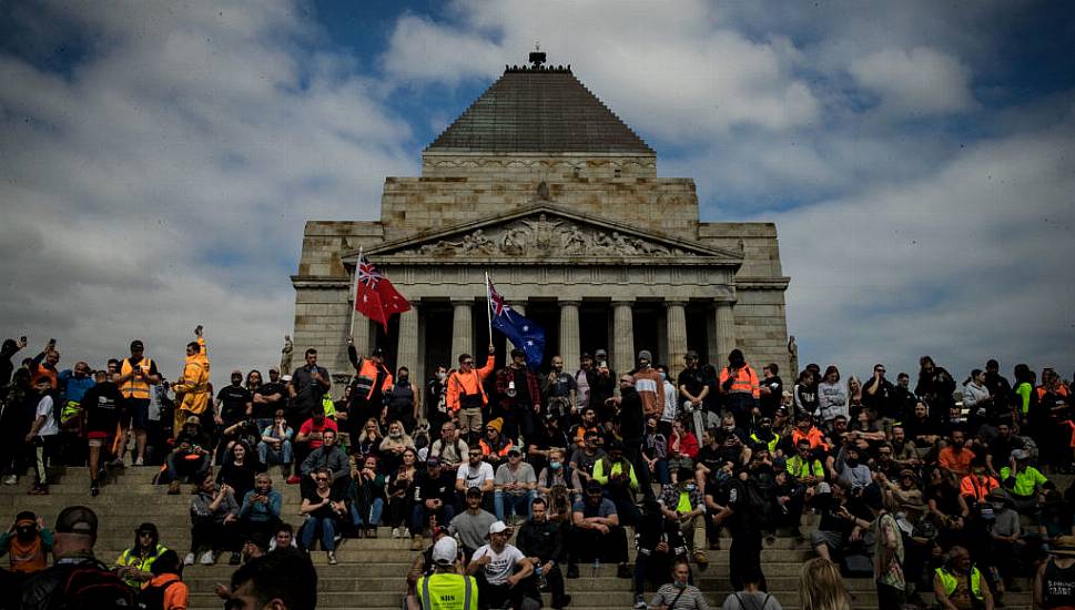 Melbourne Police Arrest 200 At Covid-19 Lockdown Protests