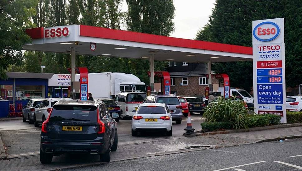 Petrol Panic Buying Continues In The Uk Despite Appeals For Calm