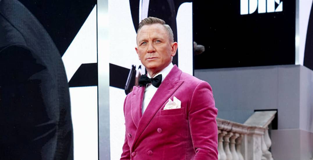 Daniel Craig Arrives On Red Carpet For No Time To Die Premiere