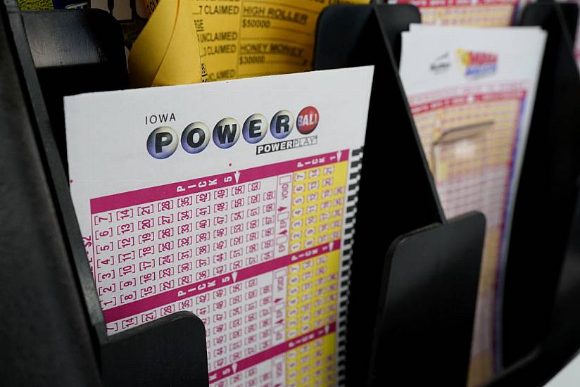 Single Ticket Wins £514M Powerball Jackpot In Us