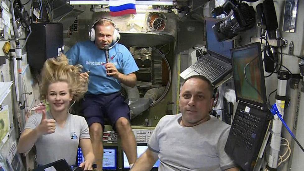 Russian Filmmakers Head For Earth From Space Station