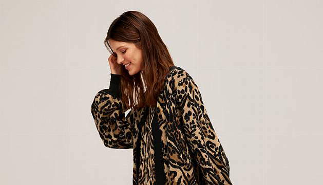 4 Effortlessly Stylish Ways To Wear Animal Print For Autumn