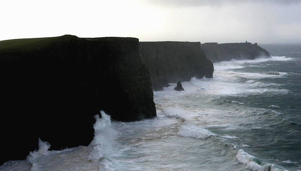 Search For Young Boy Missing Near Cliffs Of Moher Resumes