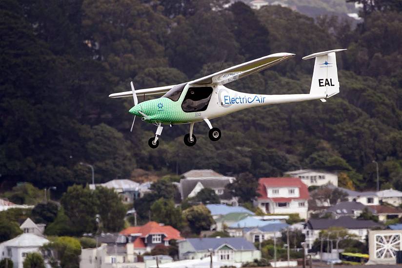 New Zealand Strait Crossed For First Time By Electric Plane