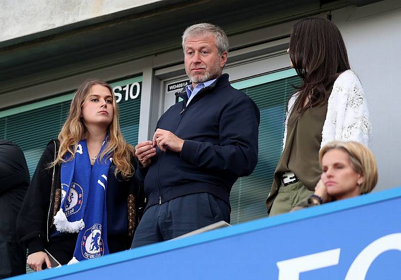 Roman Abramovich Wins First Round In Libel Case Over Putin’s People Book Claims