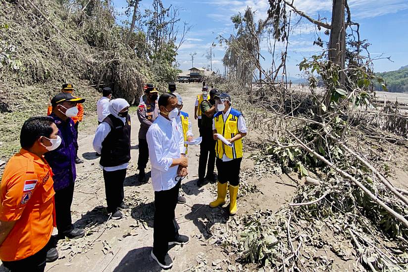 Indonesian President Visits Eruption Survivors And Vows To Rebuild