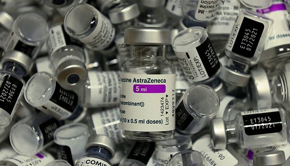 Two Doses Of Pfizer Or Astrazeneca Jabs ‘Induce Fewer Antibodies Against Omicron’