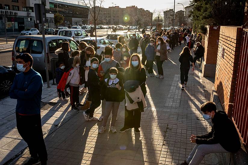 Spain Brings Back Outdoor Mask-Wearing To Stem Omicron Spread