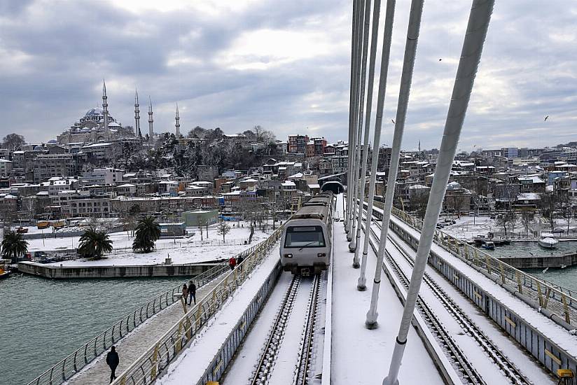 Stranded Drivers Freed In Istanbul And Athens After Snowstorm