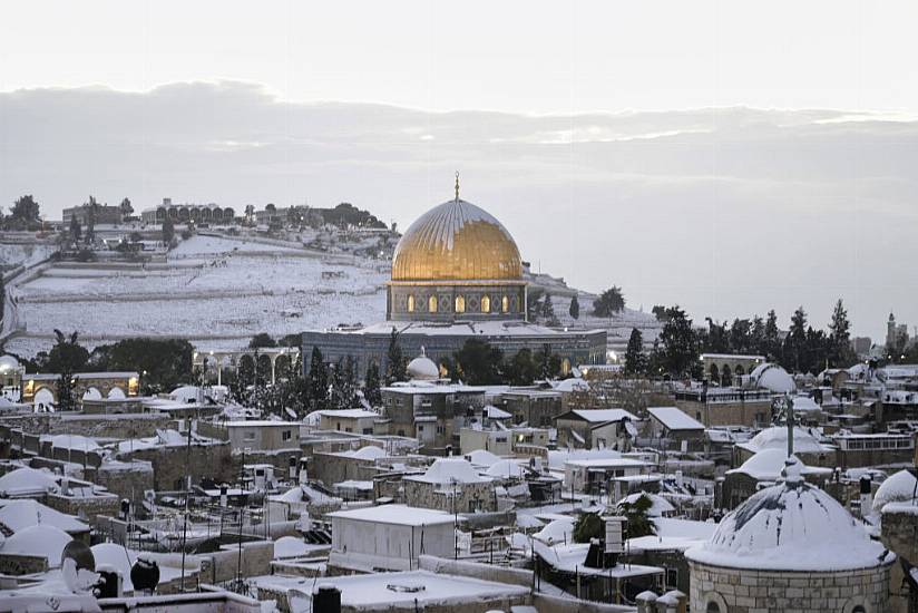 Jerusalem Blanketed In White After Rare Snowfall