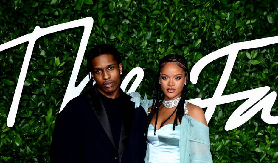 Rihanna Debuts Baby Bump On Stroll With Boyfriend Asap Rocky