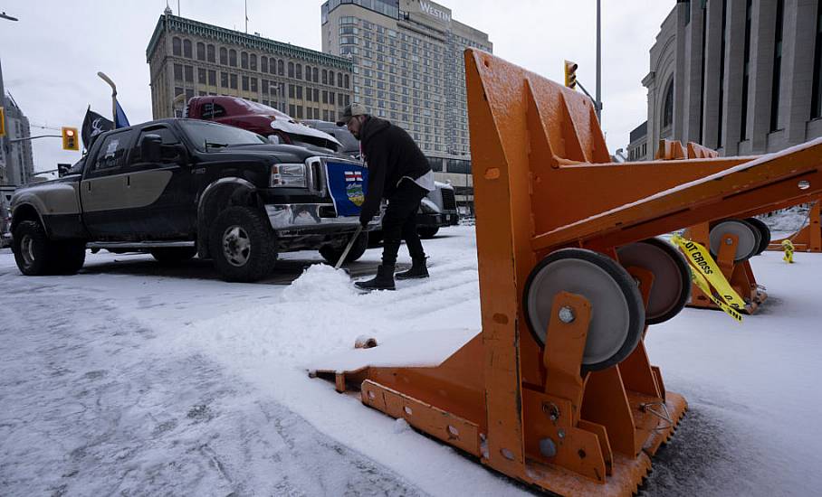 Extra Officers To Be Deployed To Canadian Capital Amid Lorry Protests