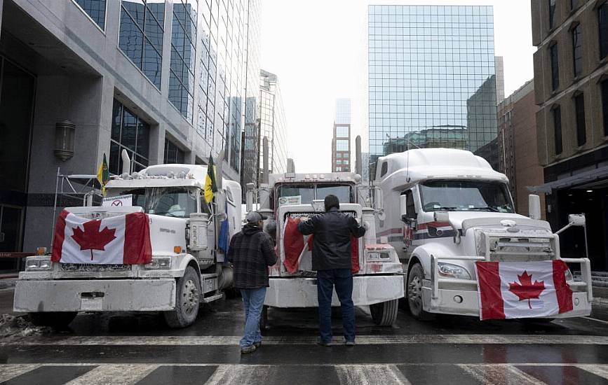 Gofundme Ends Fundraiser For Canada Convoy Protesters