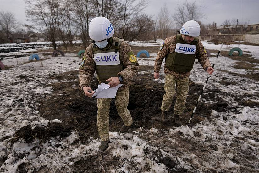 Ukrainian Rebels Evacuate Civilians To Russia Amid Crisis