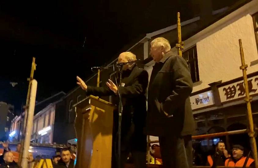 Sammy Wilson Booed At Rally Against Northern Ireland Protocol