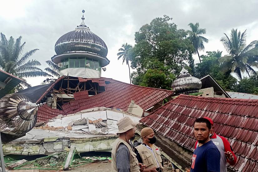 Seven Dead After 6.2 Magnitude Earthquake Off Indonesian Coast