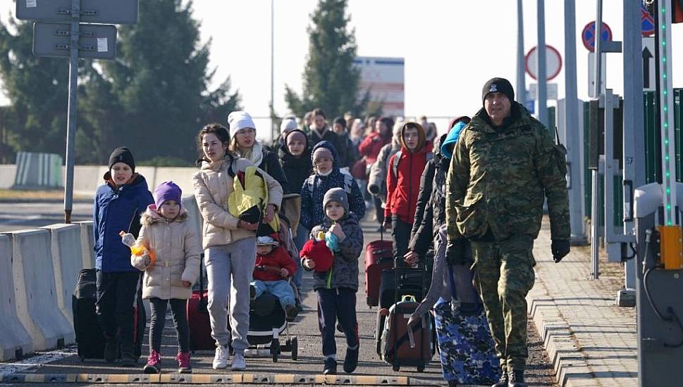 Refugees Flee Across Eu Borders As Ukrainian Fighting Intensifies