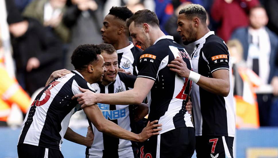 Resurgent Newcastle Hold On For Brighton Victory