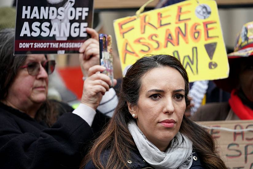 Julian Assange Allowed To Get Married In Prison