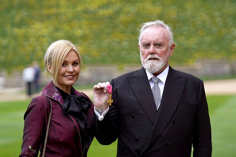 Queen Drummer Roger Taylor Dedicates Obe To Taylor Hawkins