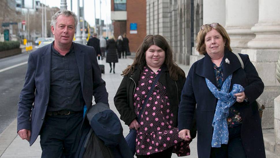 Woman Who Claims There Was Delay In Hearing Loss Diagnosis Settles Case For €850K