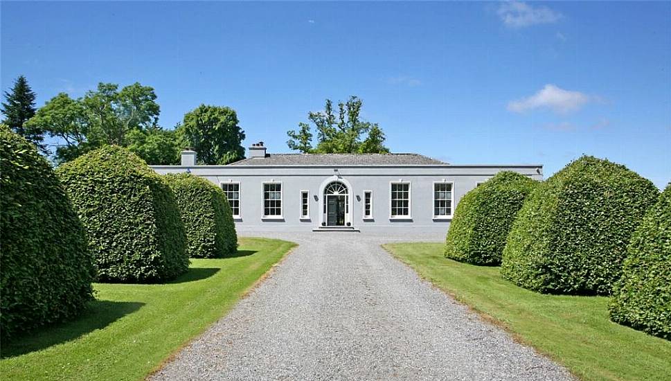 House With Half A Mile Of Private Lough Derg Shoreline Is The Ultimate Country Hideaway