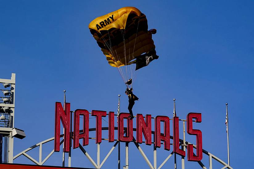 Us Capitol Evacuated As Precaution Amid Confusion Over Parachute Demonstration