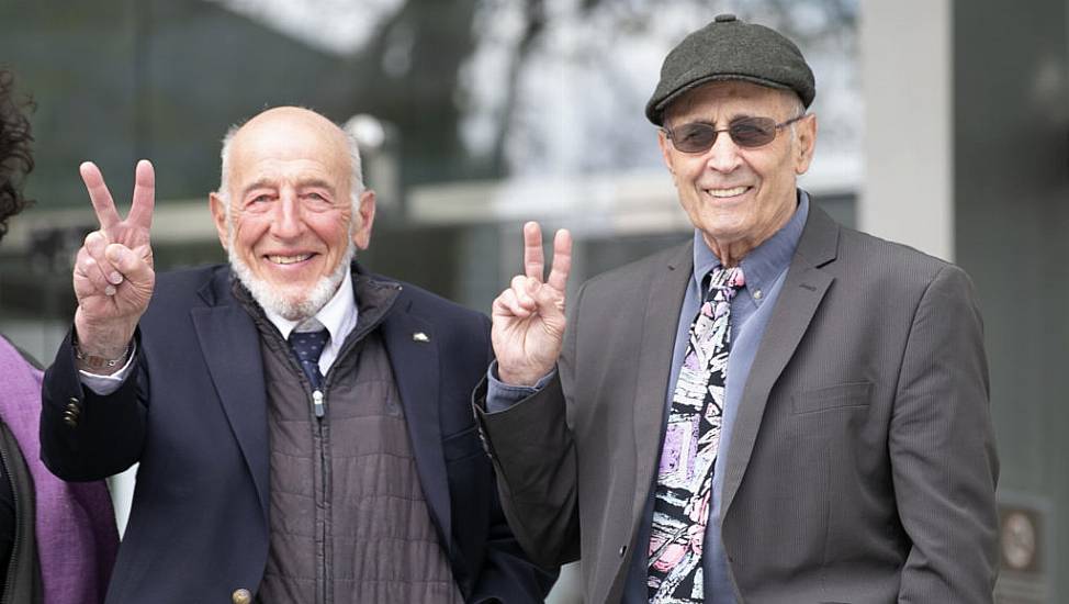 Two Us War Veterans Detained At Airport Were 'The Nicest And Most Courteous Protesters'