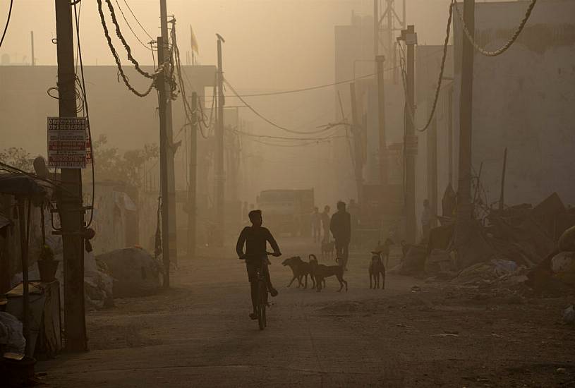 Indian Capital Engulfed In Smoke After Landfill Catches Fire