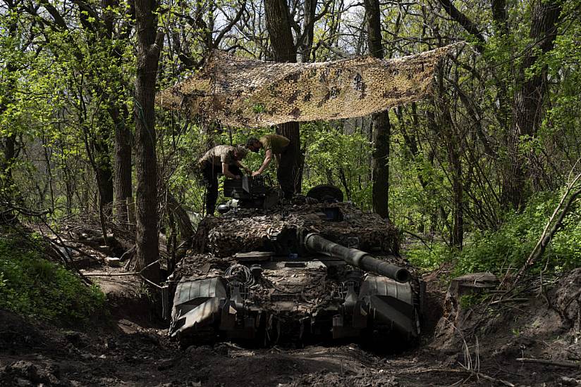 Russia Intensifies Attempts To Encircle Ukrainian Troops In The East