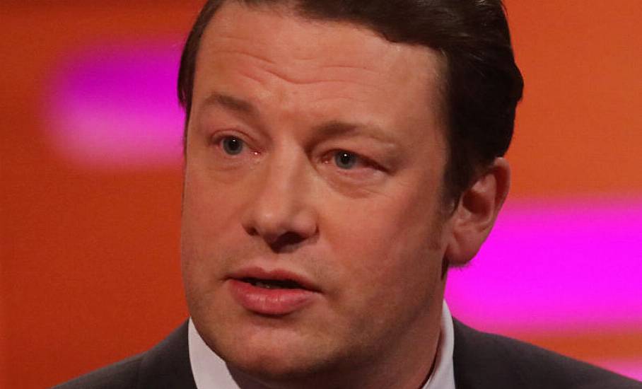 Delaying Uk Ban On Junk Food Adverts Erodes Obesity Strategy, Jamie Oliver Says