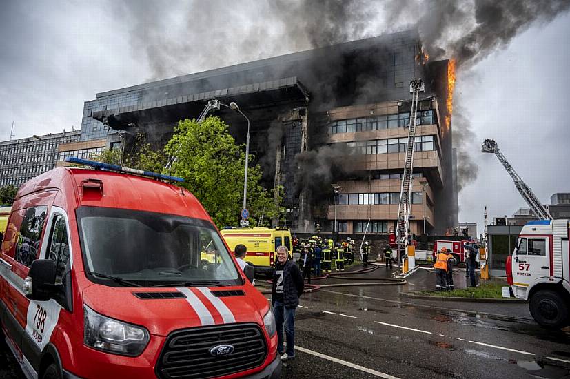 Fire Engulfs Moscow Business Centre