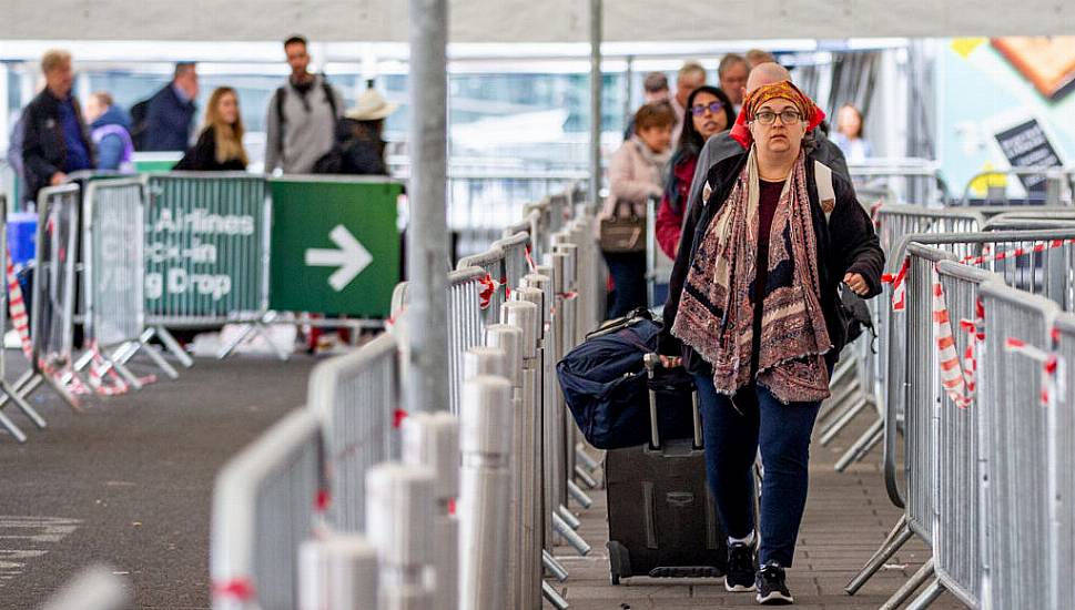 Dublin Airport Says Queues Moving 'Smoothly' Amid Busy Morning