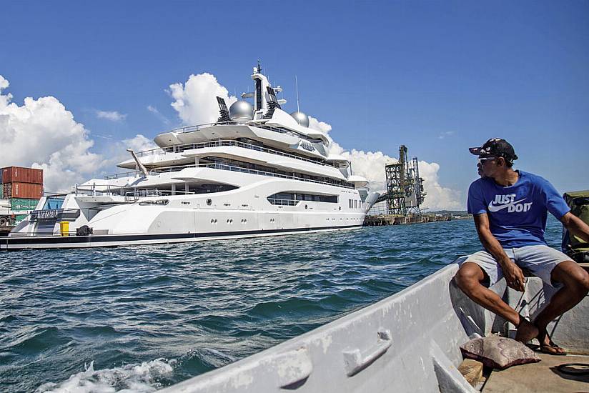 Us Seizes Russian Oligarch’s $325 Million Superyacht In Fiji