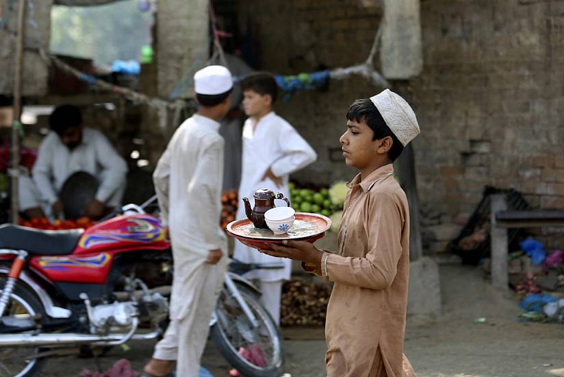 Pakistan Government Minister Criticised Over ‘Drink Less Tea’ Plea