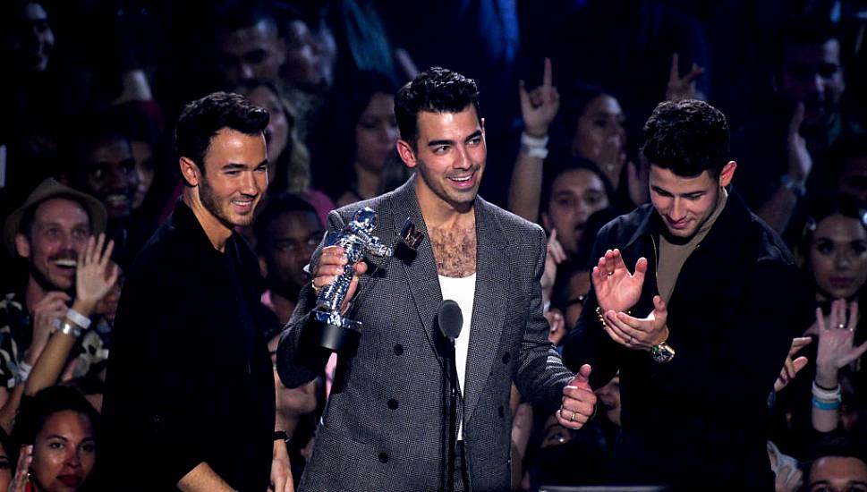 The Jonas Brothers And Uma Thurman Selected As Part Of 2023 Walk Of Fame Class