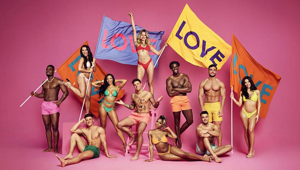 Cracks Begin To Form In The Love Island Villa